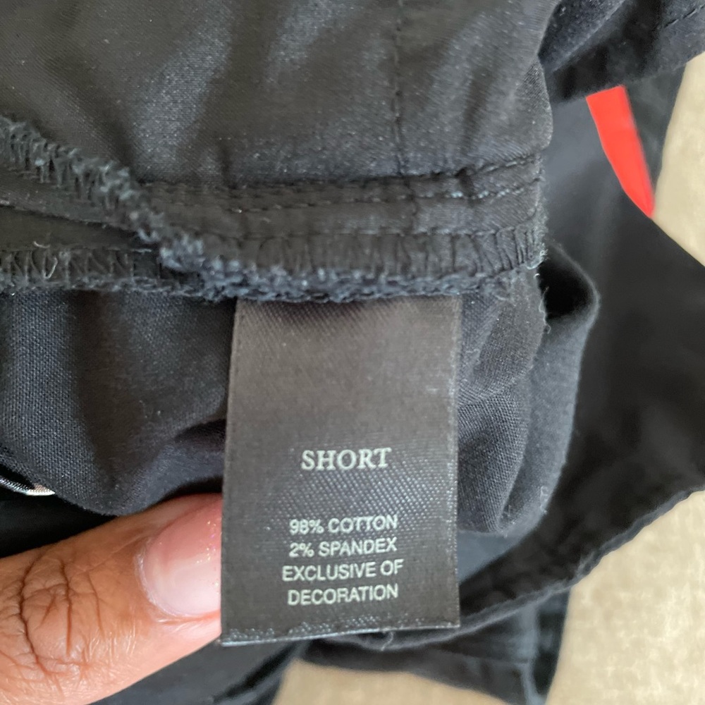 White House Black Market Cargo Shorts - Size 10 - Picture 15 of 15